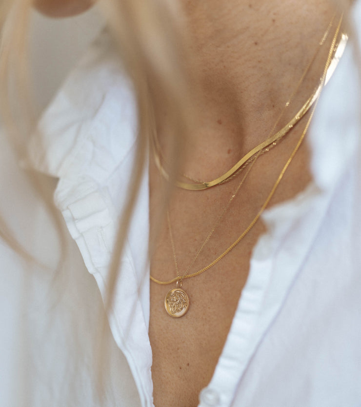 How To Layer Necklaces: The Ultimate Guide